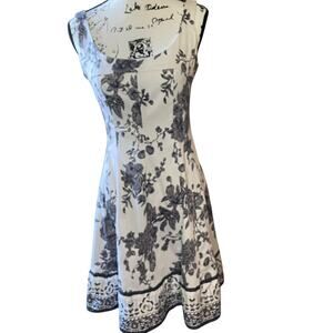 Jones‎ Wear Dress Gray Black White Floral Print Women's Size 6
